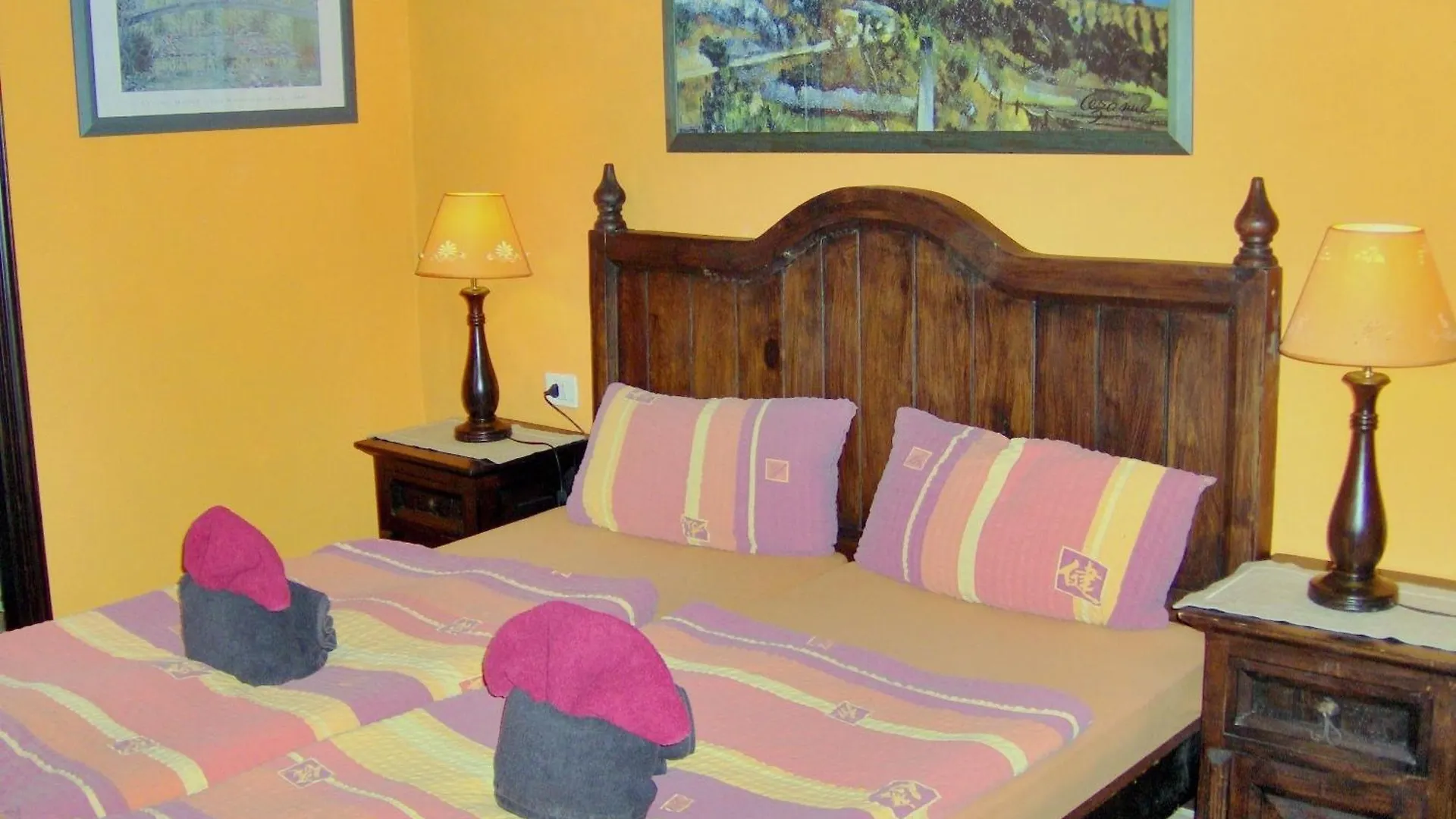 Ferienwohnung Mit Kleiner Innenhof-Terrasse Im Mediterranen Stil イコー・デ・ロス・ビノス 0*,  スペイン